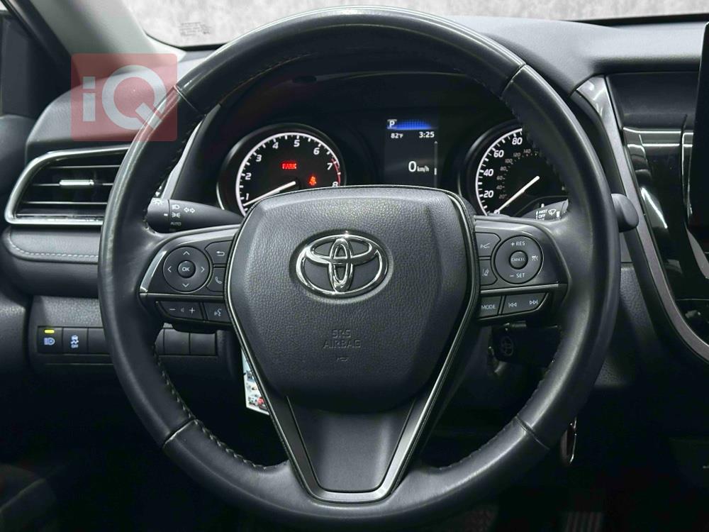 تۆیۆتا کامری